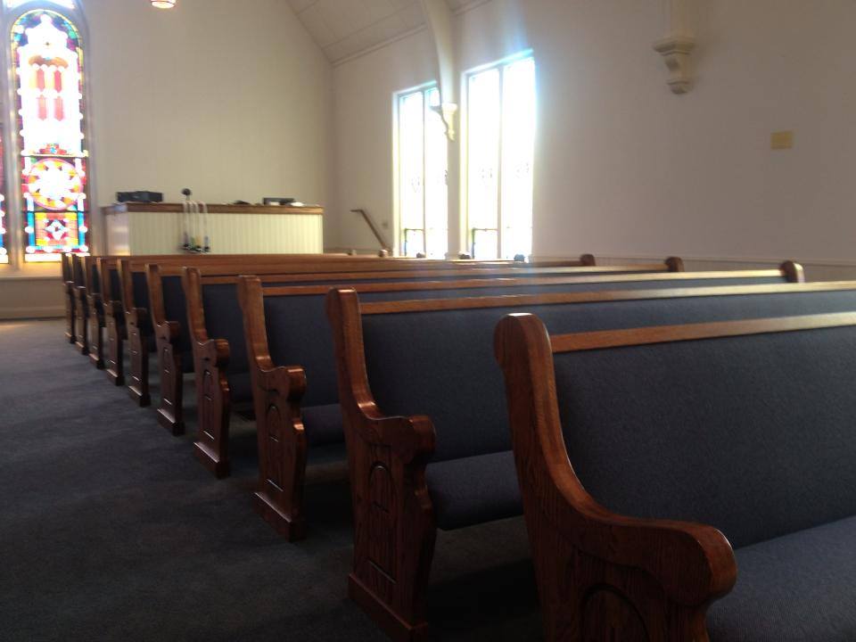 Contemporary and Traditional Church Pews